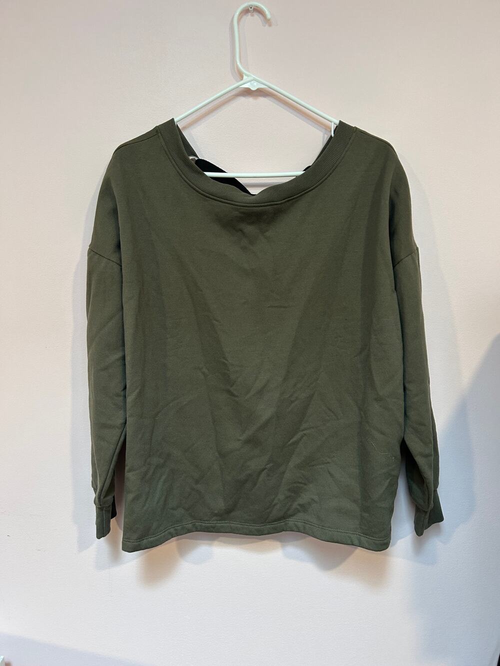 Forever 21 Sweater *S*